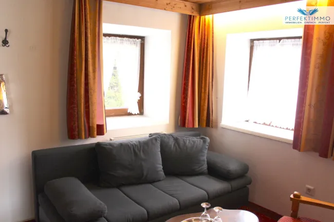 Zentrales Appartement-/Mehrfamilienhaus - Bild