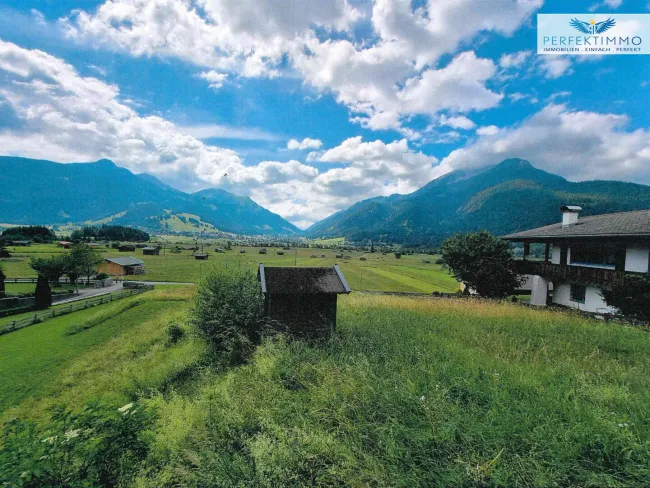 Großer Baugrund in Naturnähe - Bild