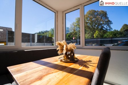 Sonnenstunden & Bergkulisse – Ihr barrierefreier Rückzugsort im Grünen! Lichtdurchflutete Erdgeschosswohnung mit großzügigem Grundriss