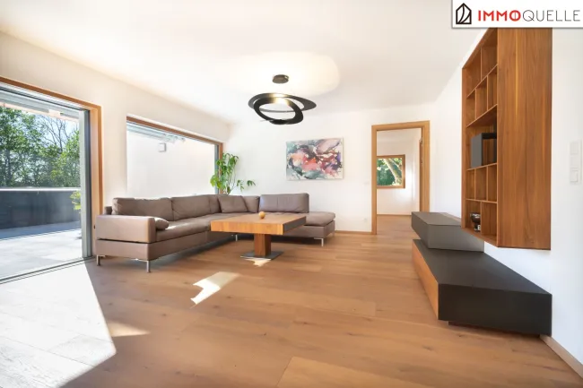 Ein Ort für Anspruchsvolle – Wohnen über dem Mondsee! Terrassenwohnung der Extraklasse mit Südwestblick, Panoramaflair und luxuriöser Ausstattung - Bild