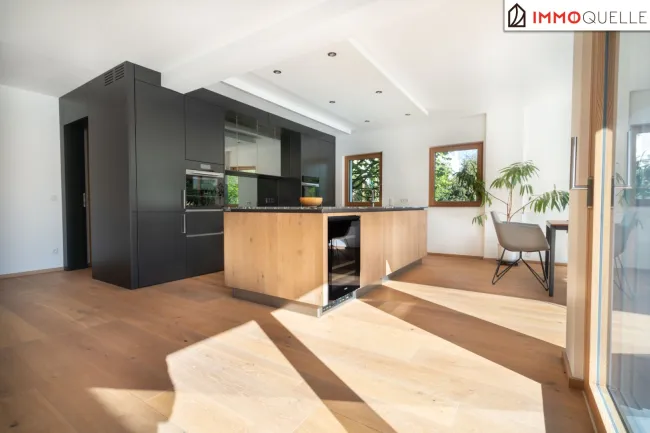 Ein Ort für Anspruchsvolle – Wohnen über dem Mondsee! Terrassenwohnung der Extraklasse mit Südwestblick, Panoramaflair und luxuriöser Ausstattung - Bild
