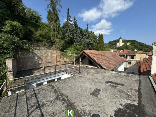 Dachterrasse mit Burgblick