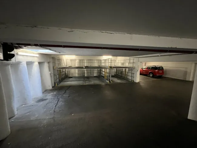 NUR NOCH 1 Stapelparkplatz zu vermieten in 1180 Wien, Witthauergasse! - Bild