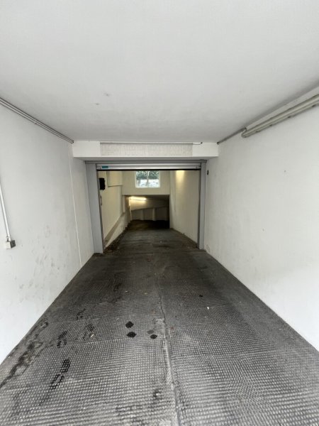 NUR NOCH 1 Stapelparkplatz zu vermieten in 1180 Wien, Witthauergasse!