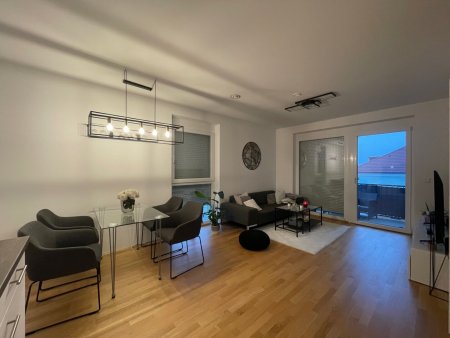 Gepflegte 65m² Wohnung mit Pellets-Zentralheizung, Energieausweis Klasse A, Loggia, Tiefgaragenstellplatz