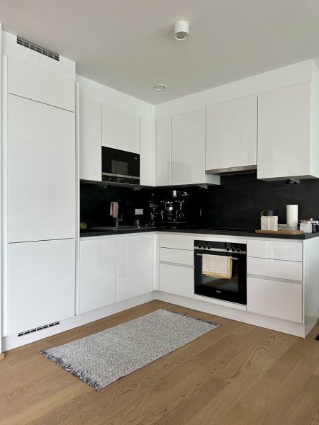 2-Zimmer-Luxuswohnung im Grünen - Dachterrasse - Balkon mit Fernblick - Wärmepumpe!