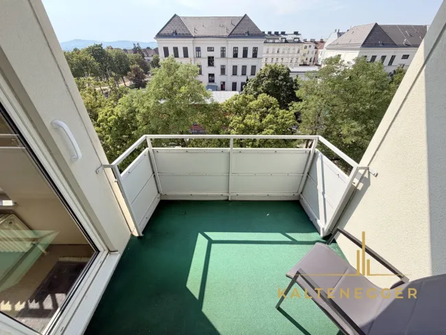 Sonnige 3-Zimmer-Wohnung mit Balkon und Weitblick - Titelbild