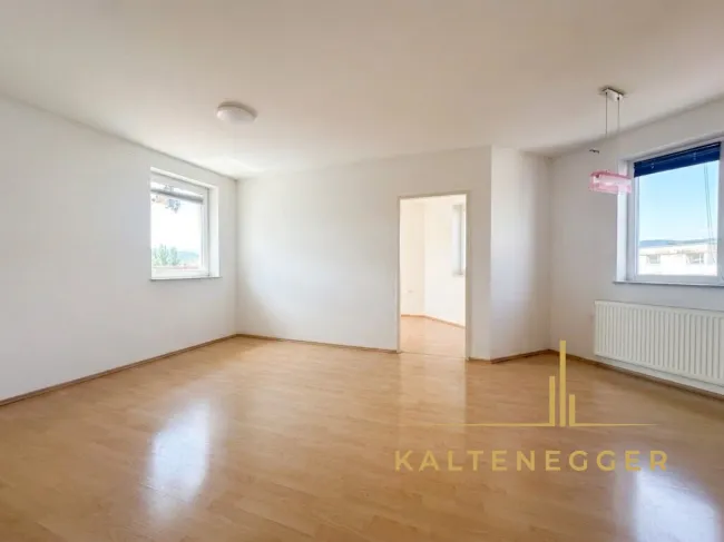 Gemütliche 2-Zimmer-Wohnung in Peisching - Titelbild