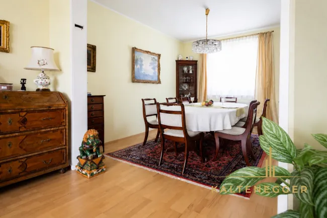 Stilvolles Esszimmer 12,66 m² für Familie und Gäste