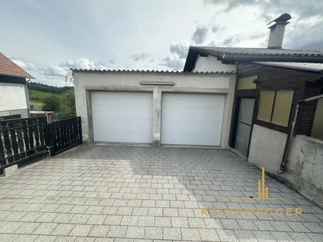 RESERVIERT - Großzügiges Haus in Ruhelage mit Grünblick - Bild