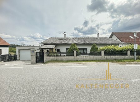 RESERVIERT - Großzügiges Haus in Ruhelage mit Grünblick