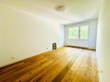 Traumhafte 3 Zimmer-Wohnung mit Loggia - WG-tauglich