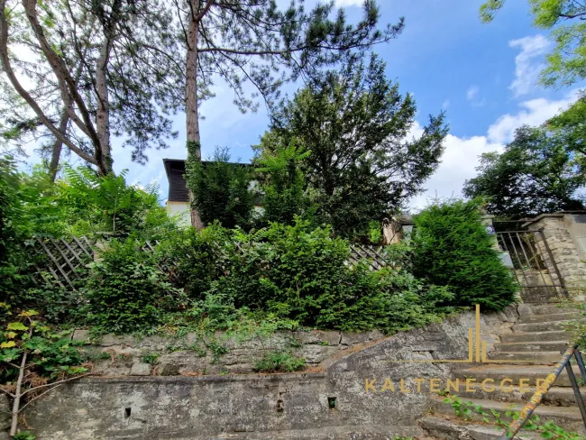 Haus Außenansicht von der Straße aus