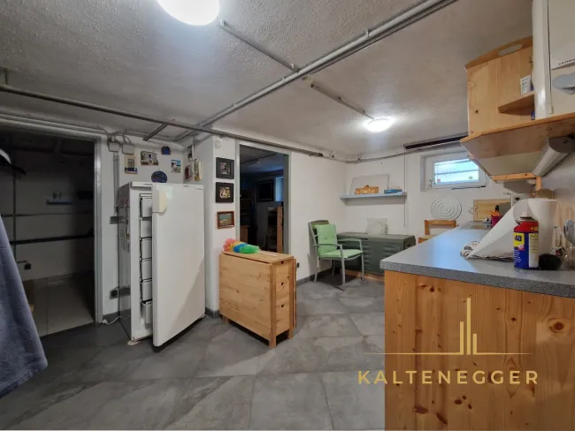 Keller