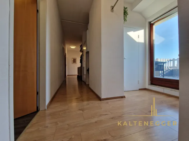 Diele ca. 16,57 m² WNFL
