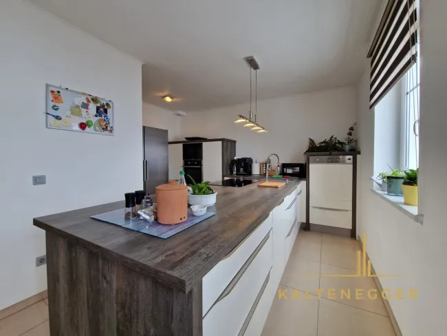 Wohneinheit 2: Küche ca. 13,77 m²