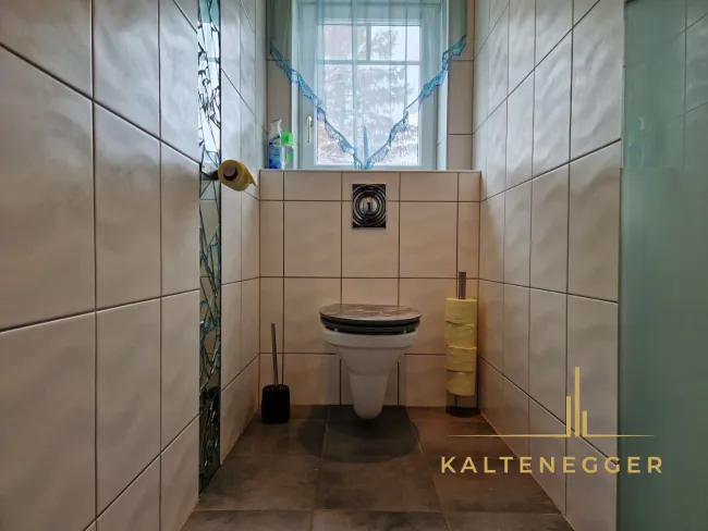 Wohneinheit 2: WC ca. 2,27 m²