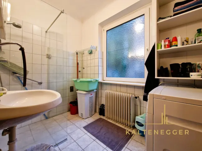 EG: Bad ca. 4,72 m²