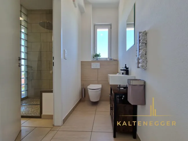 EG: WC ca. 2,74 m²