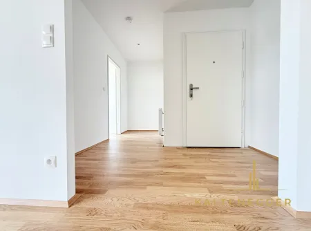 Eingangsbereich Wohnung mit Stauraum