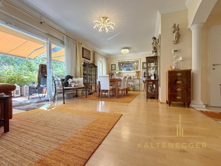 Wohnen wie im Urlaub! Sonnige Gartenwohnung mit Pool, Sauna, Fitnessraum & Garagenplatz