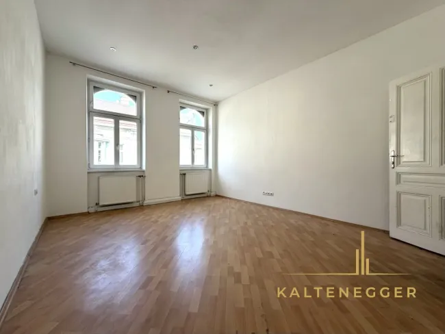 Altbauwohnung mit Potenzial – 2 Zimmer - ca. 53 m² - Titelbild