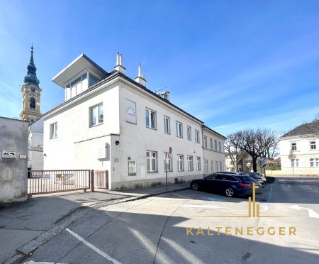 Barrierefreie Praxis mit Stellplatz