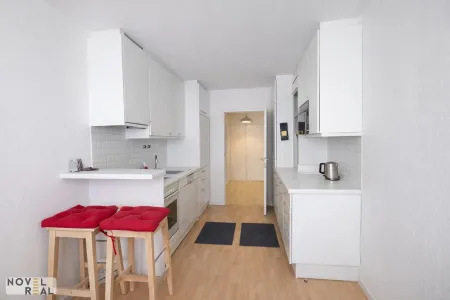Attraktive Stadtwohnung in der Mariannengasse – ideal für Wohnen oder Ordination, Garagenplatz optional!