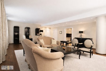Private Luxury Living – Exklusive Wohnung im 5-Sterne-Hotel am Stadtpark