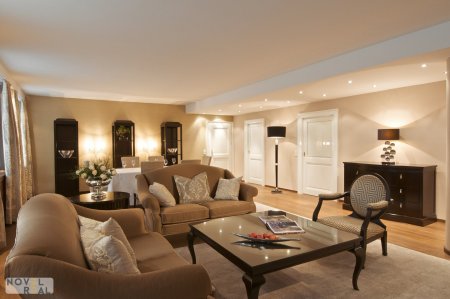 Private Luxury Living – Exklusive Wohnung im 5-Sterne-Hotel am Stadtpark