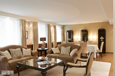 Private Luxury Living – Exklusive Wohnung im 5-Sterne-Hotel am Stadtpark
