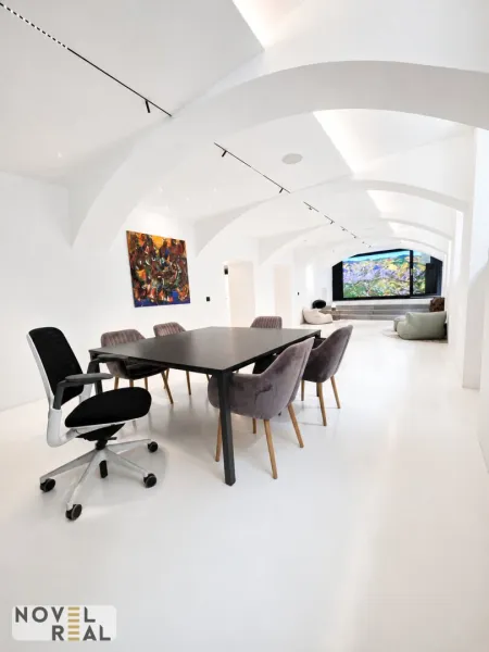 Exklusives Smart Loft Office mit 6,5 m² LED-Wand | Voll ausgestattet | 82,50 m² Designer-Büro