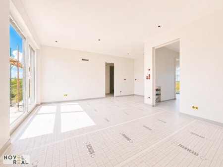 NEU | Exklusive Preisaktion | Großzügige DG-Wohnung mit zwei Balkonen und Parkblick! | Bestlage Schlingermarkt / SCN