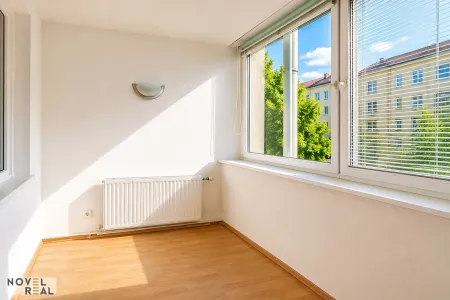 Charmante und lichtdurchflutete Wohnung mit Loggia in Favoriten!!!