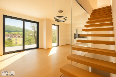Luxuriöse Stadtvilla in den historischen Hameau Hills