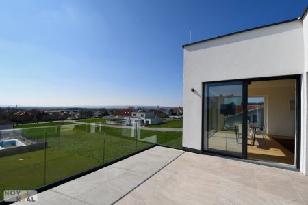 NEU ERRICHTETE, EXKLUSIVE VILLA MIT TRAUMHAFTEN SEEBLICK IN TOPLAGE
