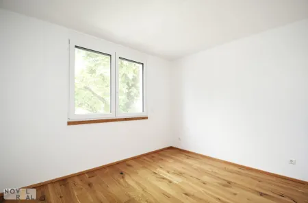 Erstbezug: 3 Zimmer Wohnung in verkehrsgünstiger Lage