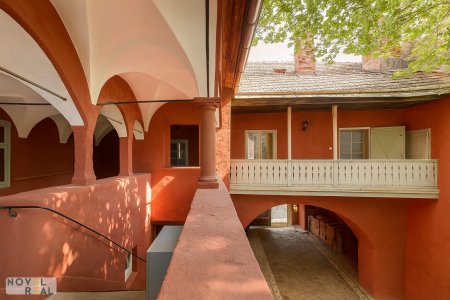 Historisches Renaissance-Anwesen mit exklusivem Ausbaupotenzial!