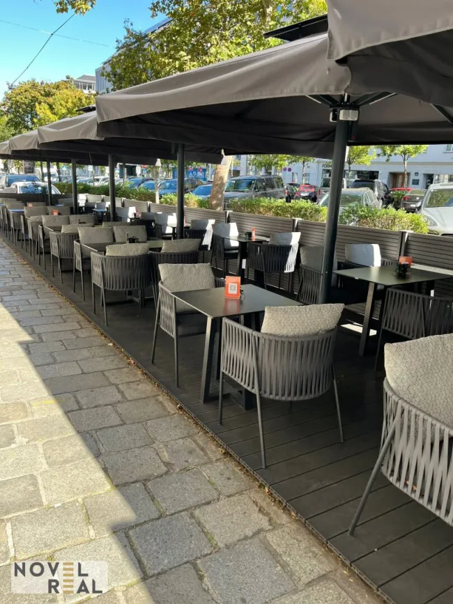 Top-Restaurant & Bar in Bestlage – komplett eingerichtet und sofort startklar - Bild