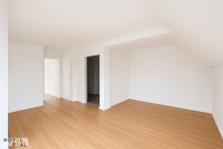 Exklusive Dachgeschoss-Wohnung mit großzügiger Terrasse