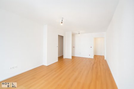 Zuhause ankommen – Dachwohnung mit sonniger Außenfläche
