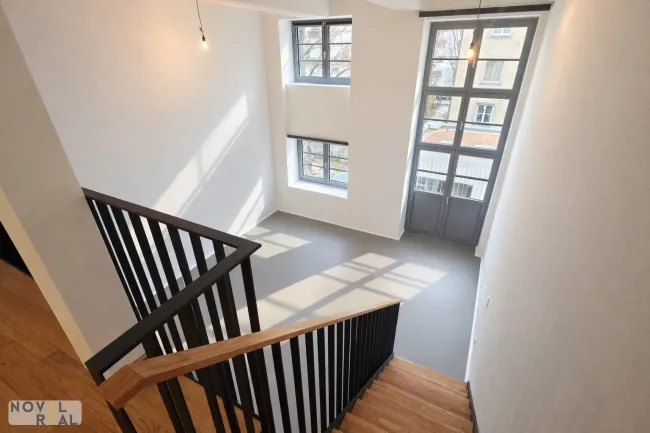 Zeitlose Architektur neu interpretiert: Exklusive Maisonetten im revitalisierten Wahrzeichen Floridsdorfs - Titelbild