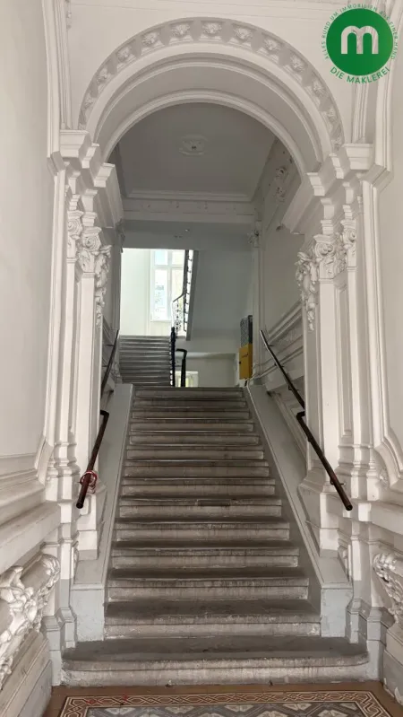 Eingang ins Gebäude