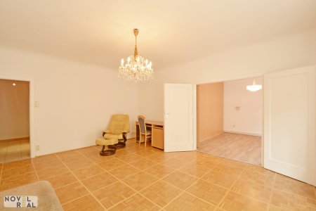 Großzügige 4-Zimmer-Wohnung mit 2 Balkonen und hochwertiger Ausstattung in zentraler Lage!