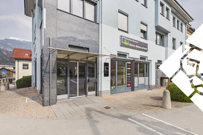 Sofort verfügbare Geschäftsfläche in bester Zentrumslage von Schwaz – hohe Frequenz & ideale Sichtbarkeit - Titelbild