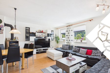 Attraktive 4-Zimmer-Wohnung mit großzügiger Terrasse zu kaufen!