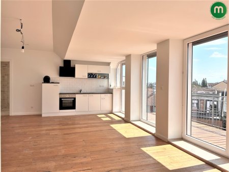 Küchenbereich und Balkon