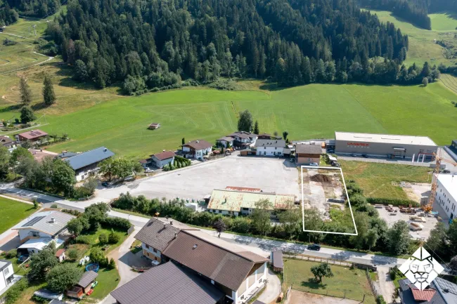 Seltene Gelegenheit! Grundstück mit geplanter Gewerbe-Mischgebiet Widmung zu kaufen - Bild