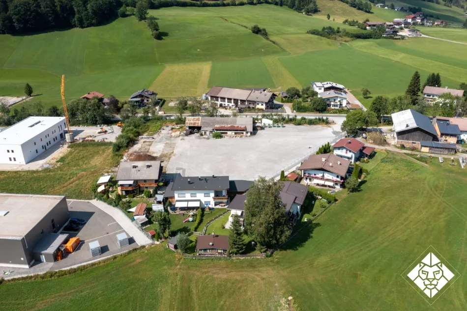 Seltene Gelegenheit! Grundstück mit geplanter Gewerbe-Mischgebiet Widmung zu kaufen - Bild