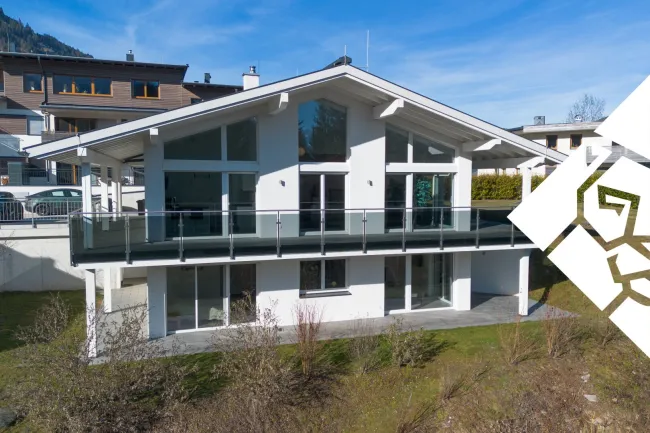 Neuwertiges Einfamilienhaus in traumhafter Waldrandlage mit großem Grundstück und Ausbaupotential! - Titelbild